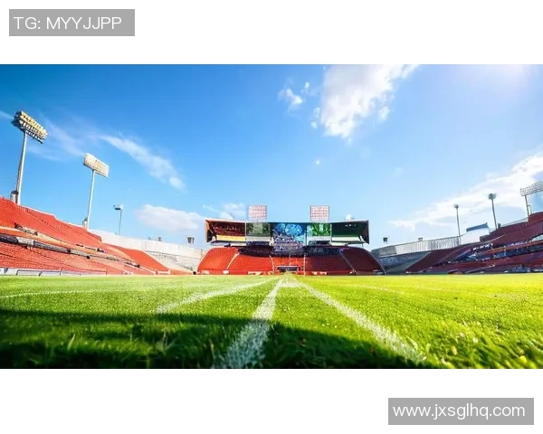 在绿茵场上绽放的爱情:足球明星与他的甜蜜追随者的浪漫故事 在绿茵场上绽放的爱情:足球明星与他的甜蜜追随者的浪漫故事